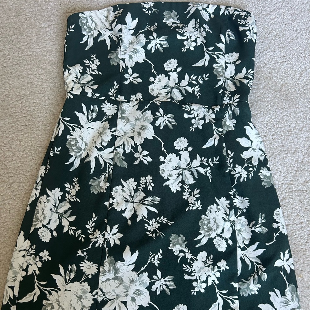 Abercrombie & Fitch Dark Green and White Floral Dress - Medium